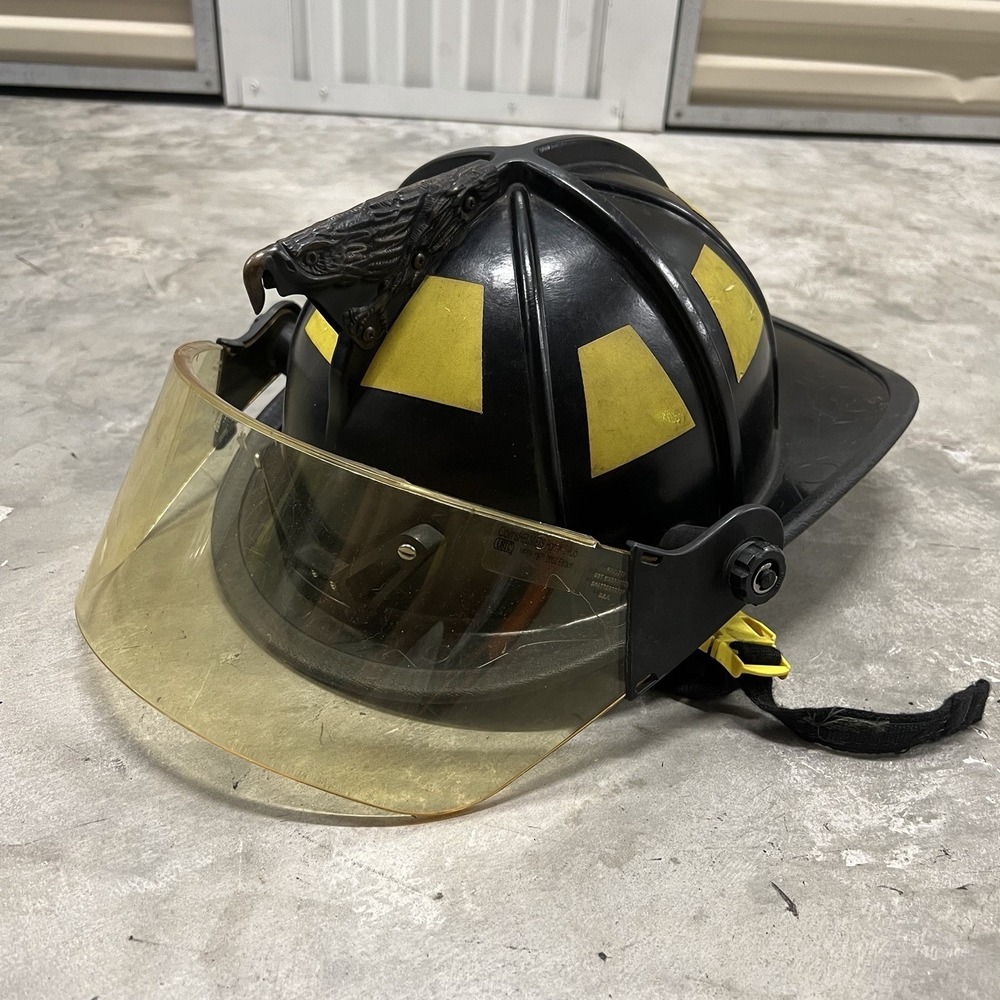 Cairns And Brothers 1044 Fire Helmet Complete Shield Good Condition